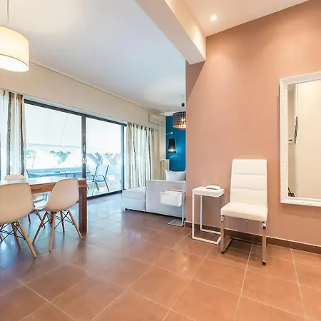 Glyfada Glass-walled Designed * Athen